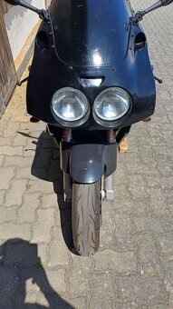Kawasaki ZXR 750J - 9