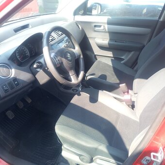 Suzuki Swift 1.3 benzin 68kw rok 2009 58000km - 9
