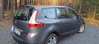 Renault Grand Scenic - 9