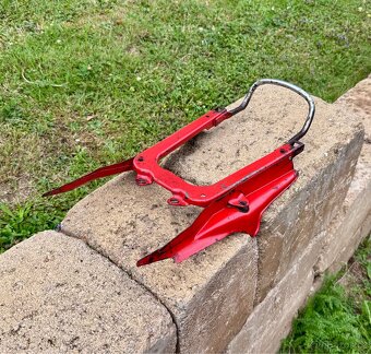 ČZ 125 175 250 sport - podsedlový rámeček - 9