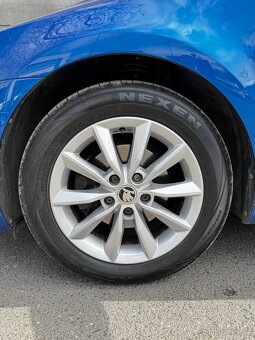 Škoda Octavia III, 2014, 1.6 TDI, Elegance, 157 tis. - 9