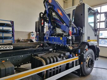 NOVÉ IVECO 180E28 EUROCARGO RUKA + NOSIČ KONTEJNERU 10T - 9