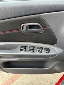Kia Rio sedan - 9