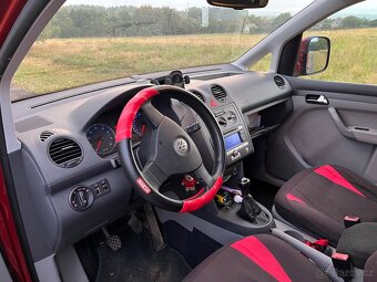 Prodám Vw Caddy Maxi 1.6 benzin - 9