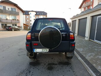 Toyota Rav4 2,0i - 9