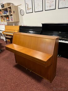 Menší piano May Berlin v záruce, doprava PRODÁNO - 9