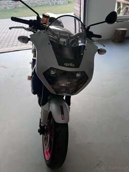 Aprilia Tuono RSV 1000 92.kw - 9