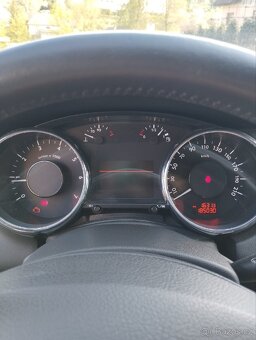 Peugeot 5008 1.6 benzin - 9