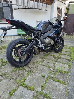 Honda cbr 1000 rr - 9