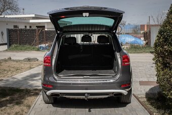 Volkswagen Touareg II 3.0 V6 TDI 240k BlueMotion Technology - 9