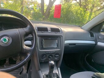 Škoda Octavia II 1.6FSI 85kw - 9