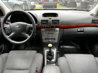Toyota Avensis - 9