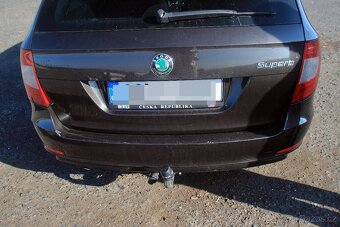 Škoda Superb 1,6 TDi GreenLine 77KW Combi - 9
