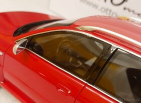 Model Audi RS4 Avant 1:18 Otto Mobile - 9