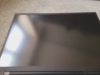 Lenovo ThinkPad X1 Carbon 9 Gen i7, 16 GB RAM - 9