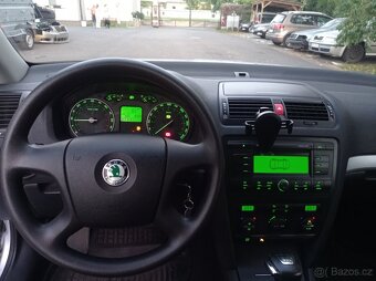 ŠKODA OCTAVIA 2 COMBI 1.9 TDI jen 169tis.km,DSG - 9