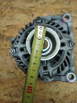 Mazda 2 alternátor - 9