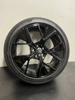 Passat B9 Nové letní sady R19 - 9