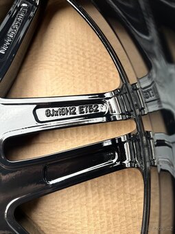 ✅ Mercedes originálna sada r19 V class AMG W447 ✅ - 9