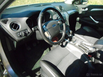 Prodám Ford Mondeo 2,0 Tdci combi stříbrná metalíza - 9