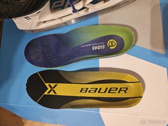 Bauer Vapor X4 JR - vel 1.5 D - Hokejové brusle - 9