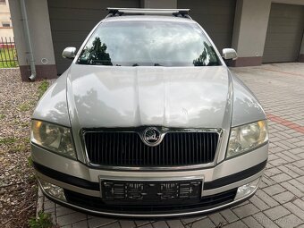 ŠKODA OCTAVIA 2.0TDI 103KW COMBI /ALU-R17/NOVÁ-STK/PDC/ - 9
