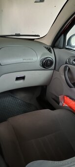 Alfa Romeo 147 1.6 TS 88 kw - 9
