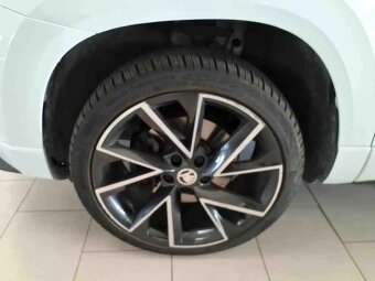 Škoda Karoq sportline TDI 110kw MAN.,tažné,kamera,kessy,DCC - 9