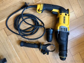 Profesionální sada DeWALT XR 18V - 9
