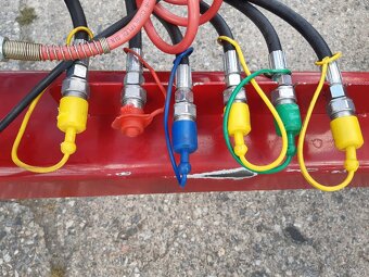 Nosič kontejnerů PORTÝR 9.7 - 9