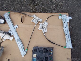 Díly 1. Peugeot 407 2.0HDI 100kw - 9