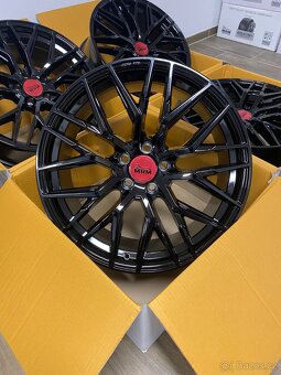 5x112 R18 MAM RS4 Black - 9