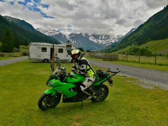 Kawasaki ER6 - 9