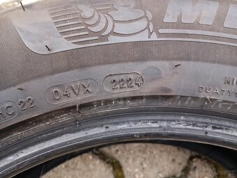 Letní pneu 215/65 R17 - 9