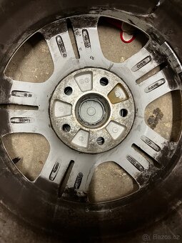 Originál kola VW T5-6 16 palců - 9
