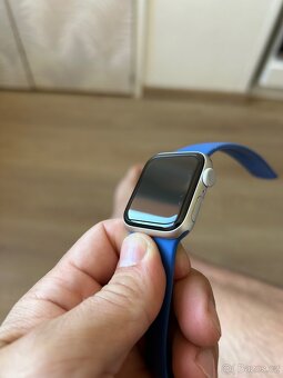 Apple Watch SE (2 gen )40 mm - 9