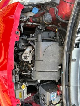 Toyota Yaris 1,0 VVT-i 51 KW r.v. 2008 . - 9