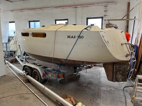 Nautic Plast HAI 750 - kajutová plachetnice - 9