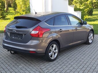 Ford Focus 1.0 92 kw 2012, servis Ford , TOP STAV - 9