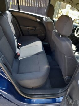 Opel Astra H 1.4i 66kw,r.v.2009,serv.kniha-138968km - 9