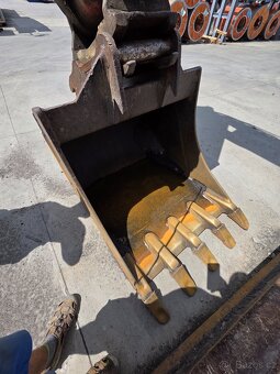Wacker Neuson 14504 powertilt - 9