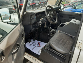 Land Rover Defender 110 TD5, 9míst, naviják, ČR, tažné 3,5t - 9