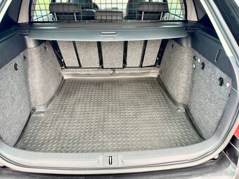 Škoda Octavia 2,0 TDi -4x4-tažné zařízení - 9