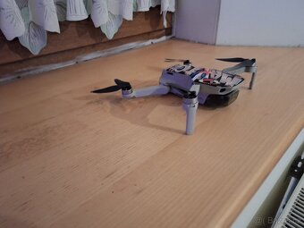 DJI Mavic - 9