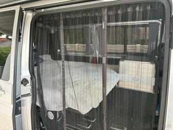 VOLKSWAGEN TRANSPORTER (T5) OBYTNÝ - 9