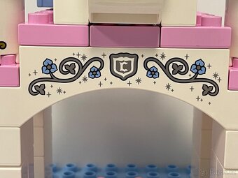 Lego Duplo Popelčin zámek 10855 - 9