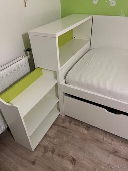 Postel, skříně dětský pokojicek - 9