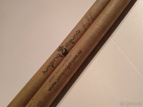 PALIČKY NA BUBNOVÁNÍ OD JUMPING DRUMS - 9