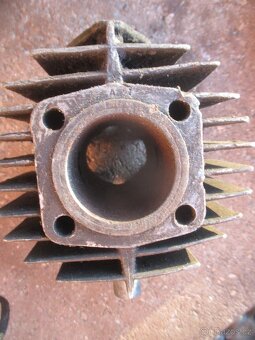 ČZ 125, 150, Jaweta - 9