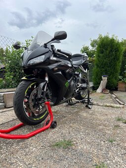 Honda CBR1000RR Fireblade - 9